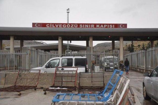 Cilvegözü Tır Çıkışlarına Kapatıldı, Halep'ten Göç Bekleniyor