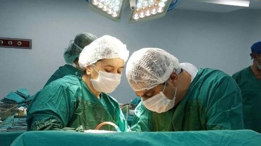 B&ouml;brek Beklerken Beyin &Ouml;l&uuml;m&uuml; Ger&ccedil;ekleşen Kadın Karaciğeri İle Bir Kişiye Umut Oldu.