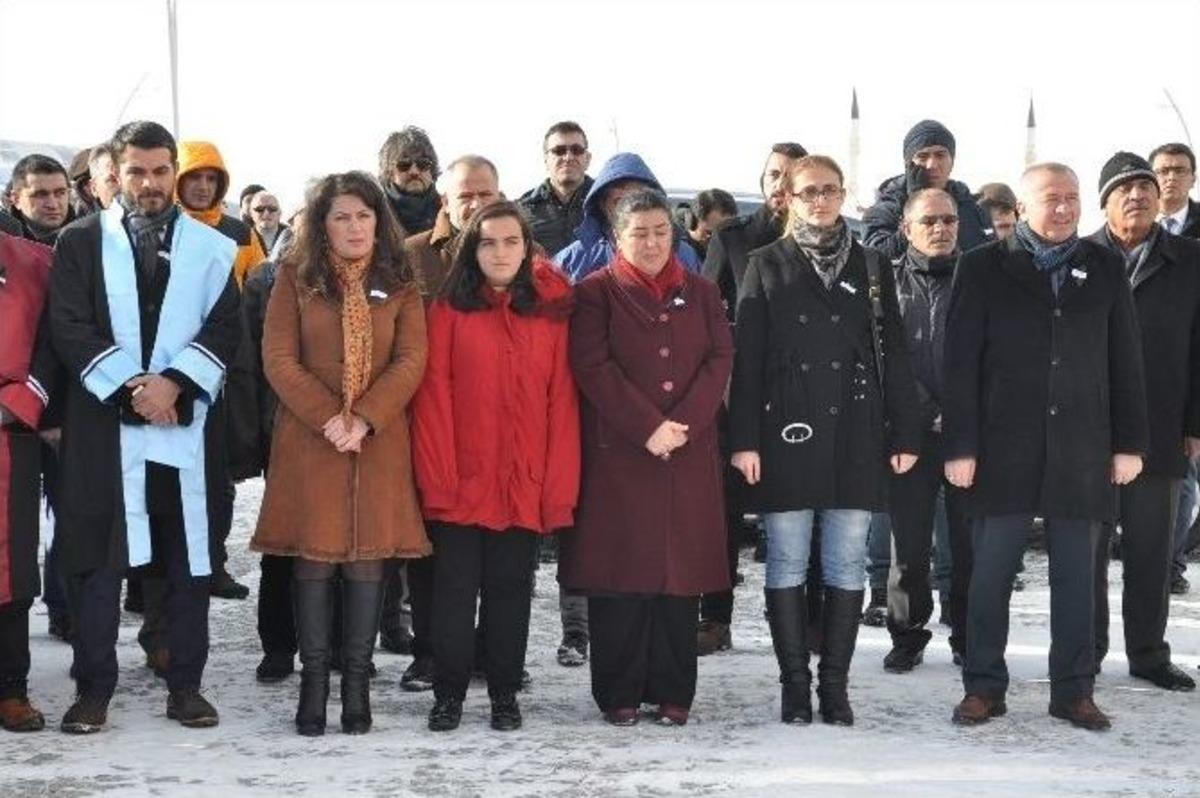 Kafkas &Uuml;niversitesinden Ter&ouml;re Tepki