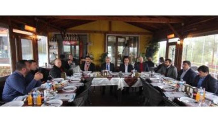 Osmancık&rsquo;ta Sekt&ouml;rlerin Sorunları Tartışıldı