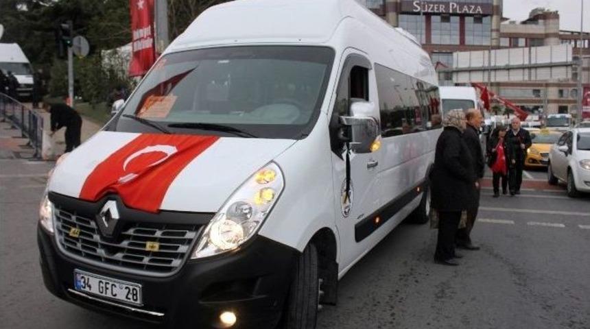Servis Şof&ouml;rlerinden Ter&ouml;re Kornalı Ve Siyah Kurdeleli Tepki