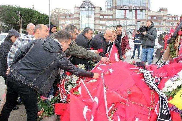 Servis Şoförlerinden Teröre Kornalı Ve Siyah Kurdeleli Tepki