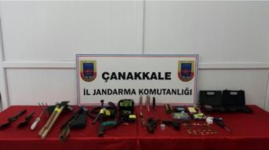 &Ccedil;anakkale&rsquo;de Tarihi Eser Operasyonu