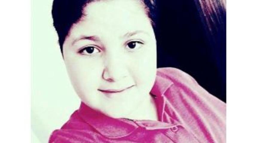 Liseli Tolga Balkondan D&uuml;ş&uuml;p &Ouml;ld&uuml;