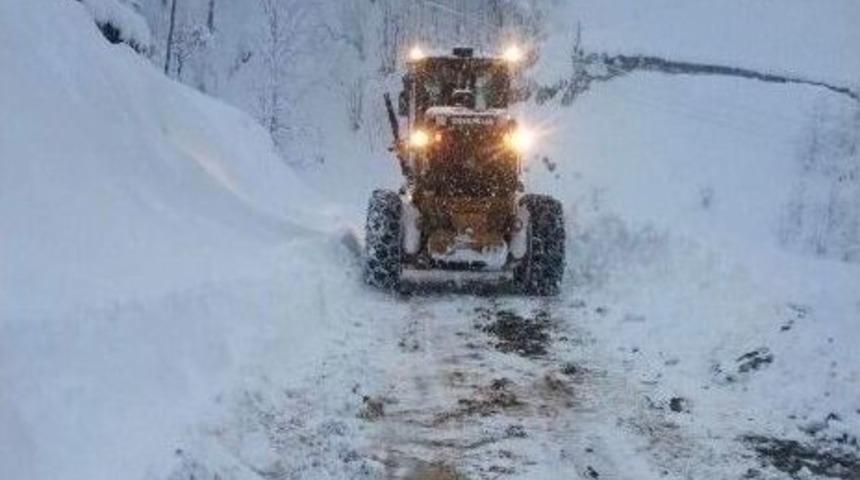Doğu Karadeniz&rsquo;de Soğuk Hava Yaşamı Olumsuz Etkilemeye Devam Ediyor