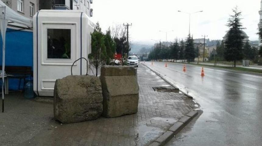 B&uuml;y&uuml;kşehirden Emniyete Jest