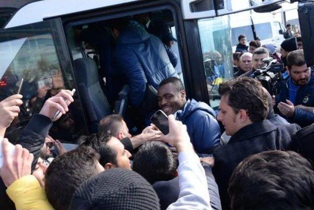 Fenerbahçe Kafilesi Diyarbakır'a Indi