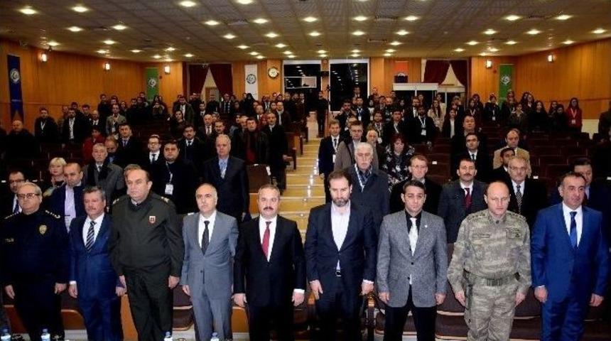 Giresun&rsquo;da &lsquo;1. Uluslararası Demokrasi Sempozyumu&rsquo; Başladı