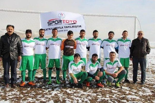 Varto’da Futbol Sahası Açılışı