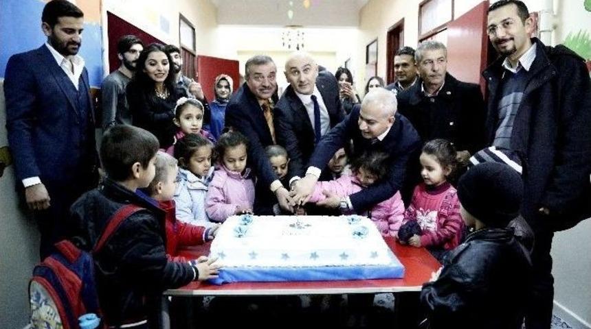 &Uuml;niversite &Ouml;ğrencilerinden Miniklerin Y&uuml;z&uuml;n&uuml; G&uuml;ld&uuml;ren Proje