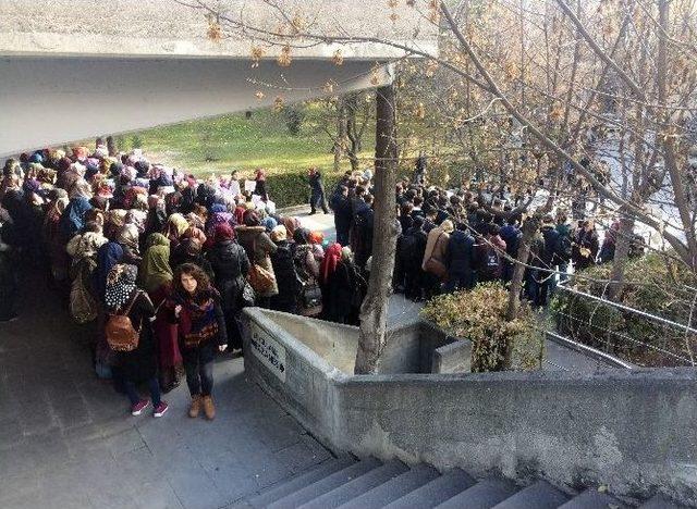 Hacettepe Üniversitesi Öğrencilerinden Halep Protestosu