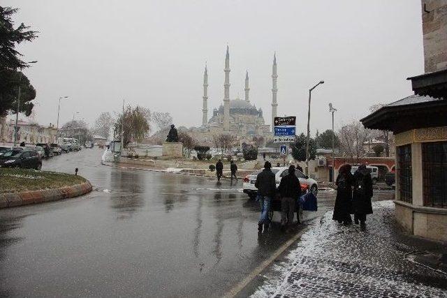 Edirne&rsquo;de Kar Yağışı Başladı 2