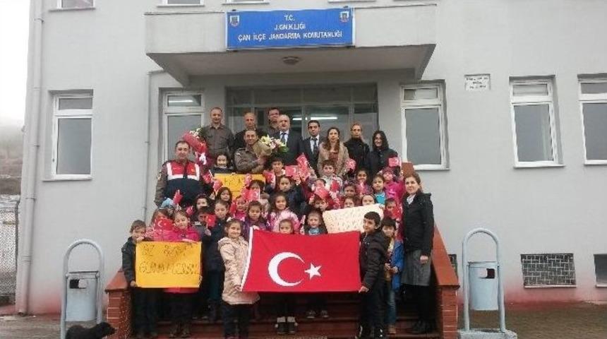 Öğrencilerden, Jandarma Ve Polise Ziyaret