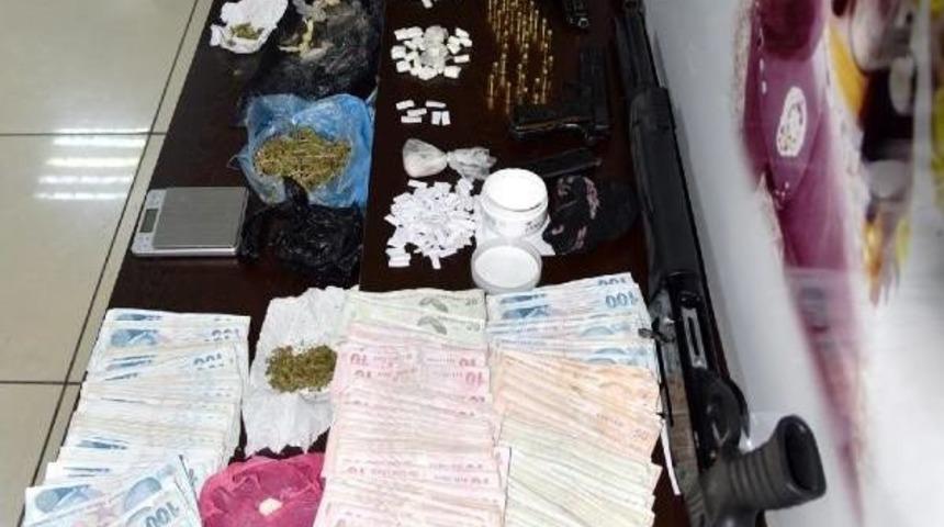 Antalya'da Şafakta Uyuşturucu Operasyonu (2)