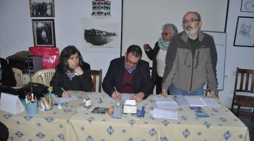 Başkan Gen&ccedil;er &Ccedil;evrecilerle Buluştu