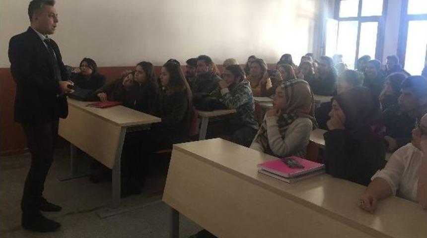 &Ouml;ğrencilere İş Arama Semineri