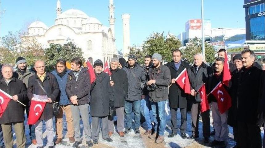 Gazeteciler Ter&ouml;r&uuml; Kınadı