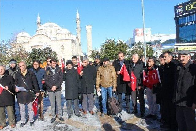 Gazeteciler Terörü Kınadı