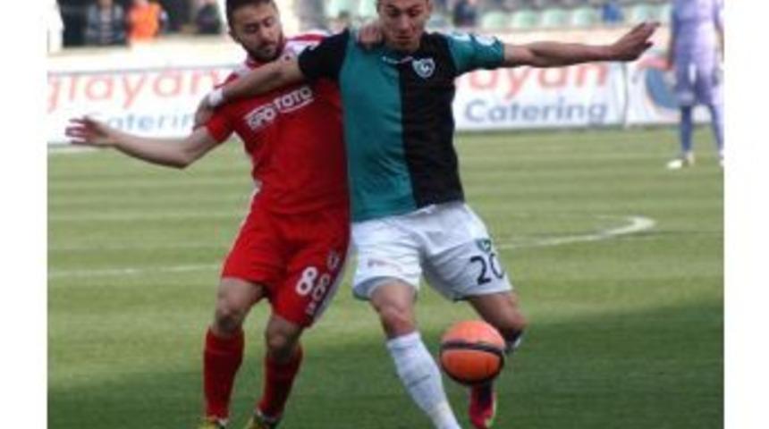 Denizlispor, Eski Oyuncusu Fetai'ye 170 Bin Euro &Ouml;deyecek