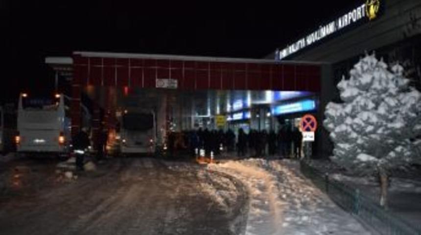 Malatya U&ccedil;ağı İniş Yapamadı