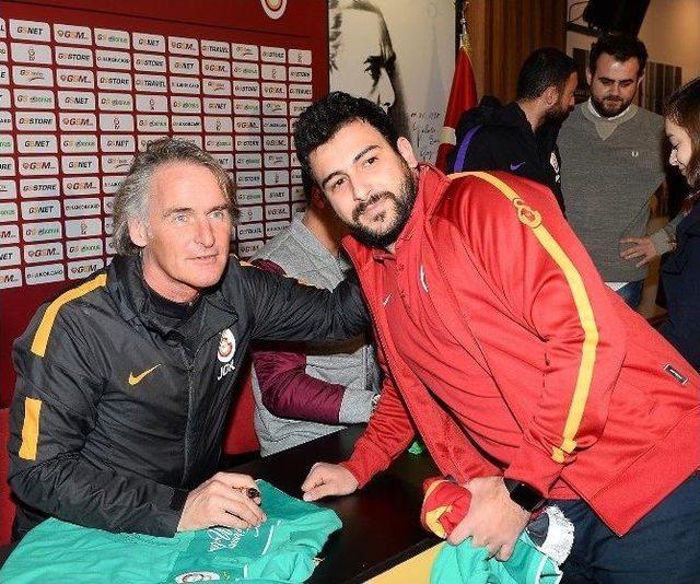 Riekerink Ve Muslera Taraftarlarla Buluştu