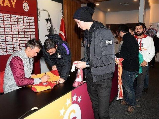 Riekerink Ve Muslera Taraftarlarla Buluştu