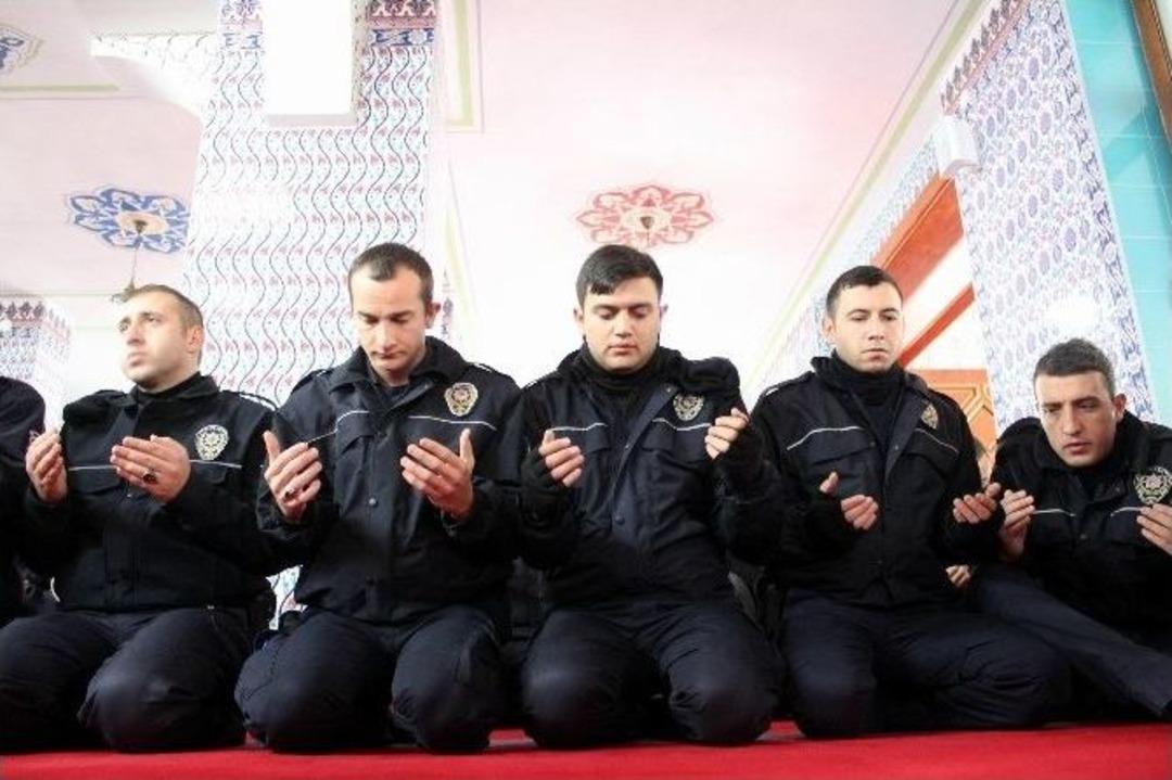 Tekirdağ&rsquo;da Şehitler İ&ccedil;in Hatm-i Şerif Okundu