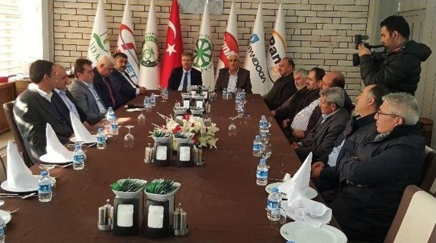 Kayseri Şeker&rsquo;in Pancar &Uuml;retiminde &Ccedil;ift&ccedil;i Maliyetlerini Azaltma Girişimine Taşıyıcılar Kooperatifinden &rsquo;s&ouml;k-y&uuml;klet-taşı&rsquo; Desteği