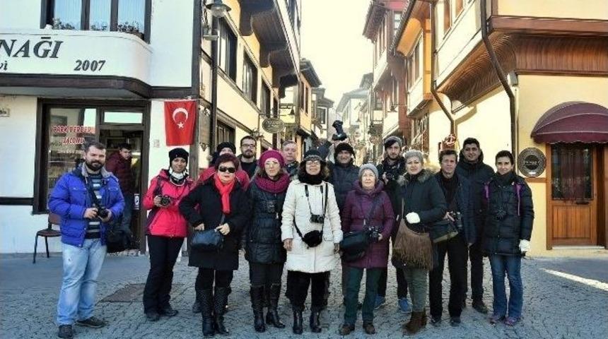 Temel Fotoğraf Eğitimleri Devam Ediyor