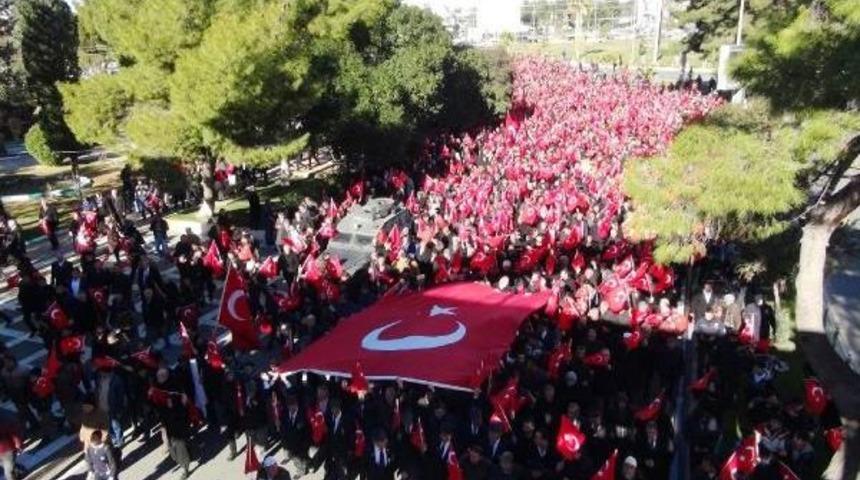 Şanlıurfa'da 'ter&ouml;re Lanet, Kardeşliğe Davet' Y&uuml;r&uuml;y&uuml;ş&uuml;