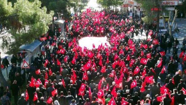 Şanlıurfa'da 'teröre Lanet, Kardeşliğe Davet' Yürüyüşü