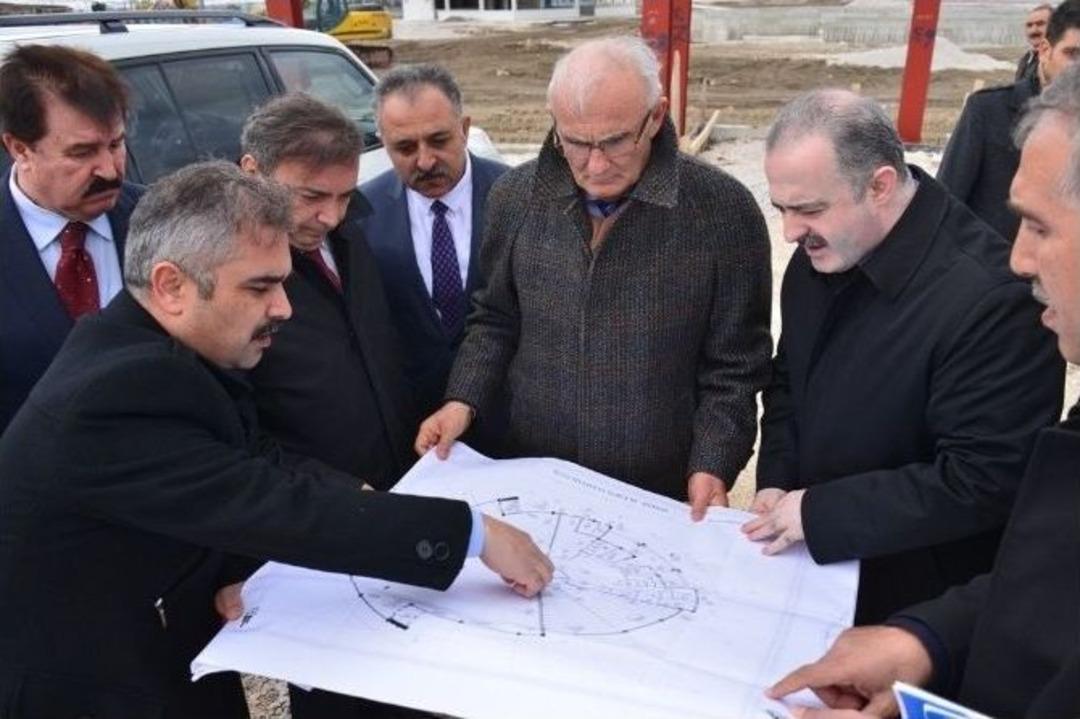 Başkan Yılmaz&rsquo;dan Tuşba Belediyesine Ziyaret