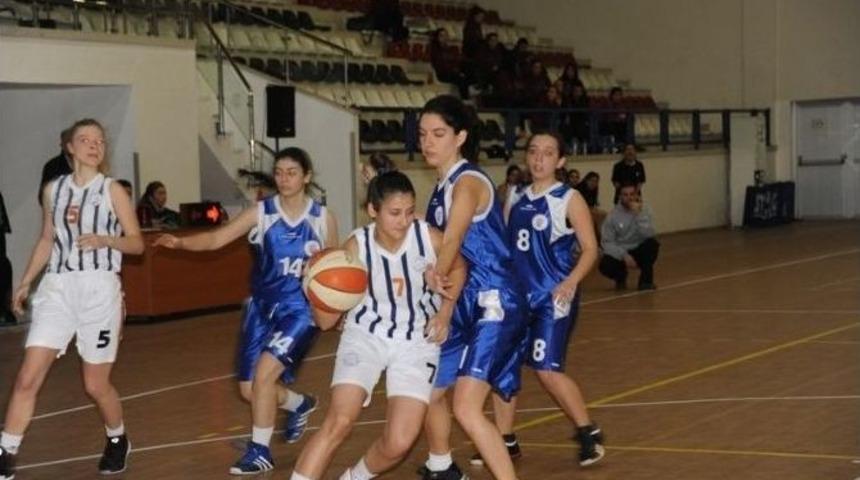 &Uuml;niversitelerarası Basketbol Turnuvaları Be&uuml;&rsquo;de Devam Ediyor