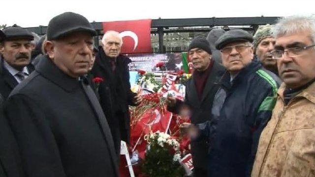 Emekli Polisler Şehitler Tepesi'nden Seslendi 