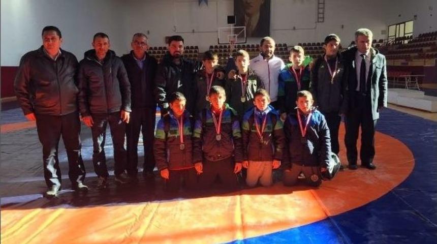 Korkutelili G&uuml;reş&ccedil;ilerden B&uuml;y&uuml;k Başarı