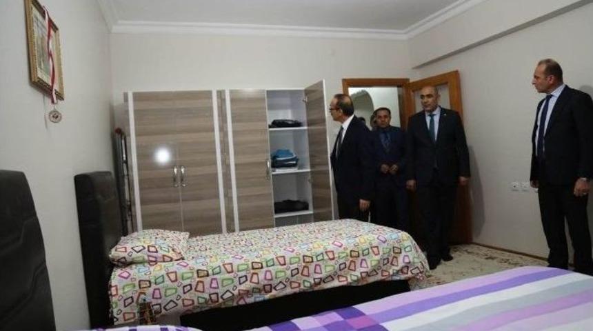 Vali Yavuz&rsquo;dan &Ccedil;ocuk Evlerine B&uuml;y&uuml;k &Ouml;nem