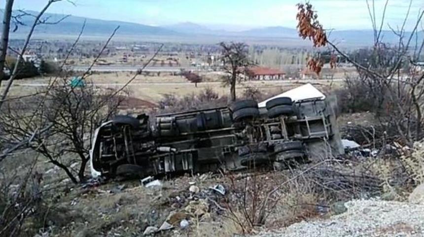 Şişe Toplayan Yaşlı Adam, Kamyonun Altında Kaldı