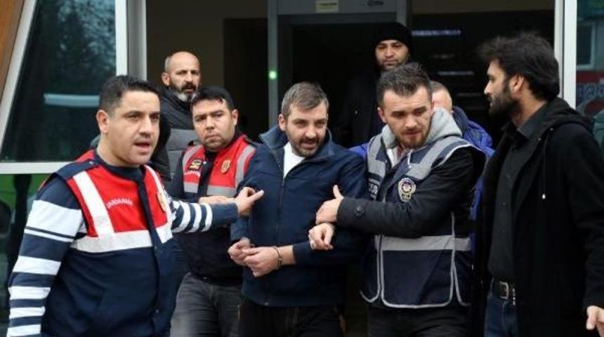 Taksici Katilini Bidonla Benzin Alması Yakalattı