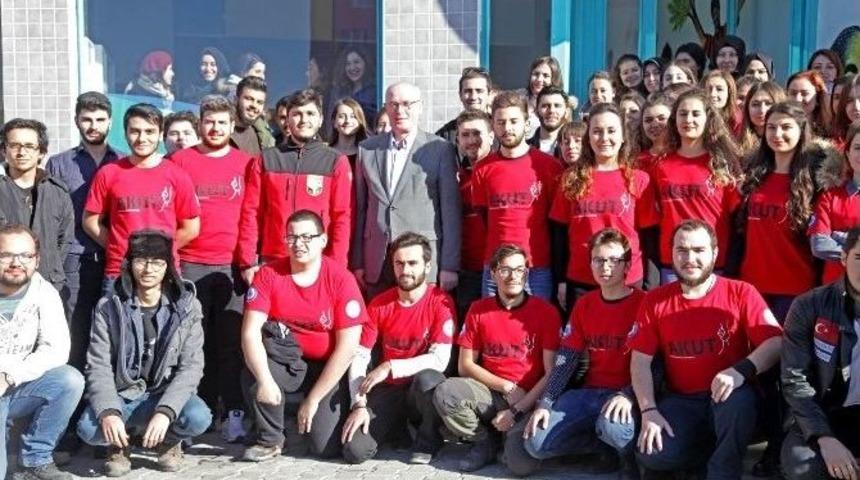 Başkan Kurt, Gen&ccedil;lerle Bir Araya Geldi