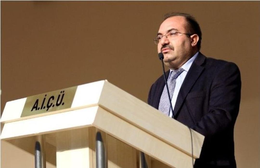 Rekt&ouml;r Aslan, &Uuml;niversite Personeliyle Vedalaştı