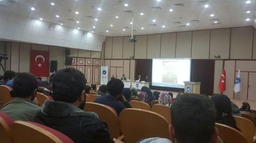 Van’da ’’akademisyenler Ve Gazeteciler Başkanlık Sistemini Tartışıyor’’ Paneli