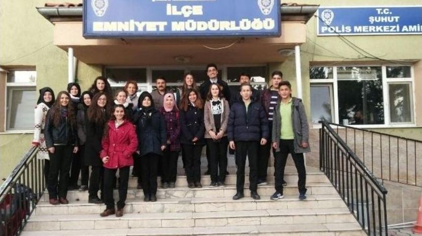 Öğrencilerden Polise Anlamlı Ziyaret