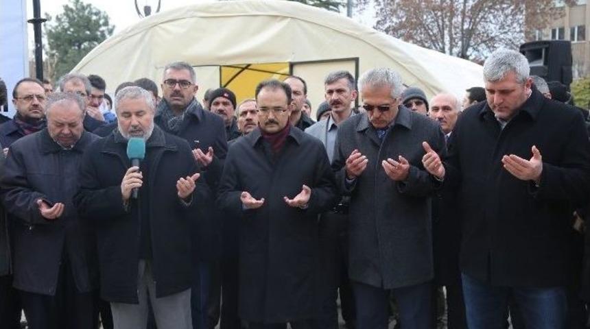 Uşak&rsquo;tan &ldquo;halep&rsquo;e Yol A&ccedil;ın&rdquo; Konvoyu Dualarla Uğurlandı