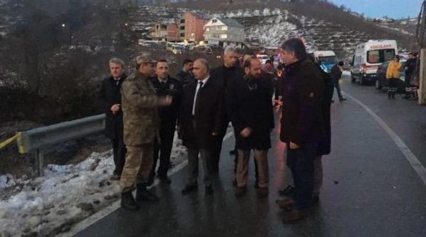 Akaryakıt Tankeriyle Tır &Ccedil;arpıştı: 2 &Ouml;l&uuml;