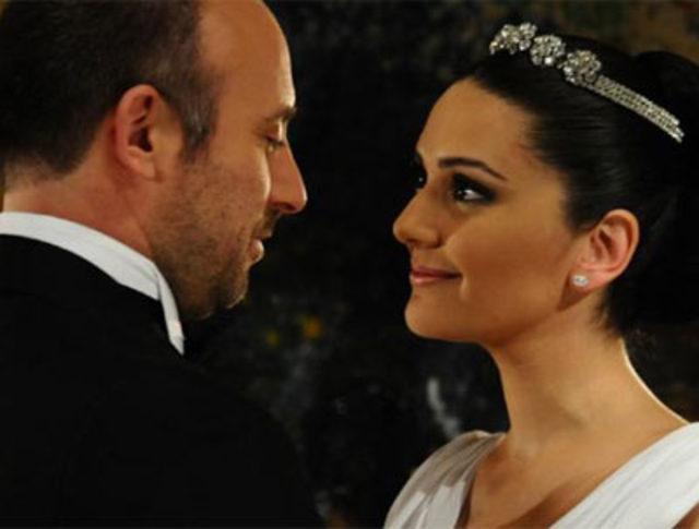 halit ergenç - bergüzar korel