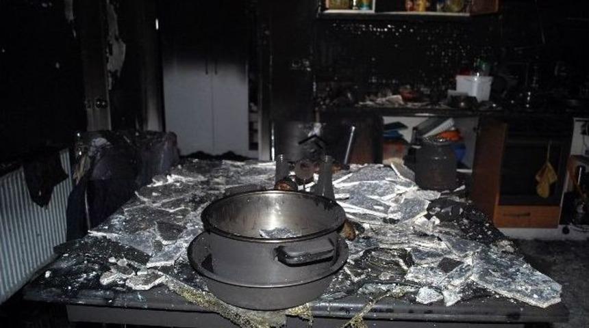 Buzdolabı Evi Yakacaktı