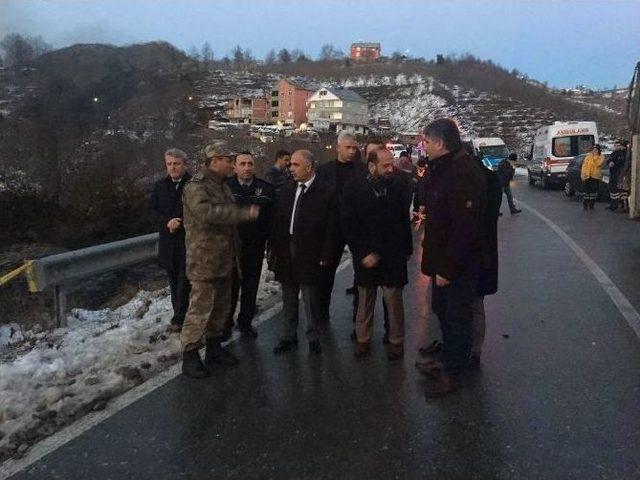 Tır İle &Ccedil;arpışan Akaryakıt Tankeri Alev Topuna D&ouml;nd&uuml;: 2 &Ouml;l&uuml;, 1 Yaralı 2