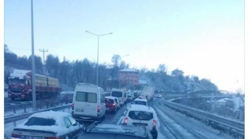 Meslektaşlarına Kazasız Yolculuklar Diledi, Trafik Kazasında &Ouml;ld&uuml;