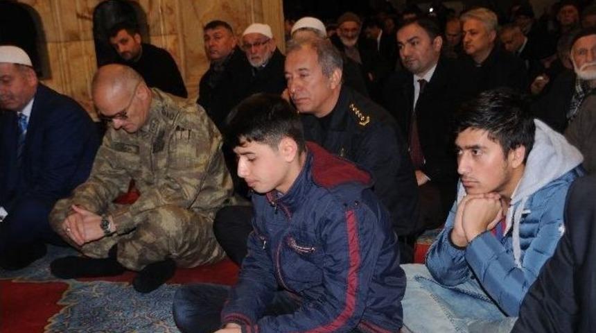 Tokat&rsquo;ta Şehit Polisler Ve Vatandaşlar İ&ccedil;in Mevlit Okutuldu