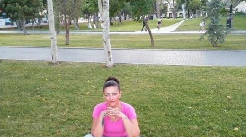 Hicren, Erkek Arkadaşına 'ipli Fotoğraf' G&ouml;nderip Intihar Etti